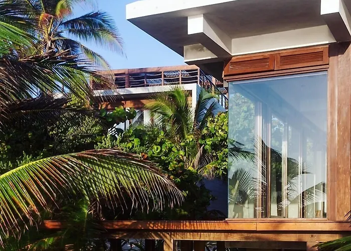 Hotel Lula Tulum, A Small Luxury 4*